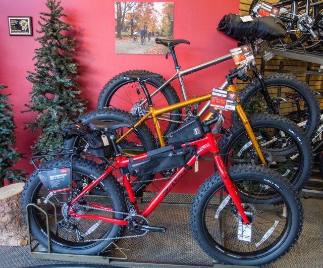 Salsa Mukluk 3, 2 and Ti