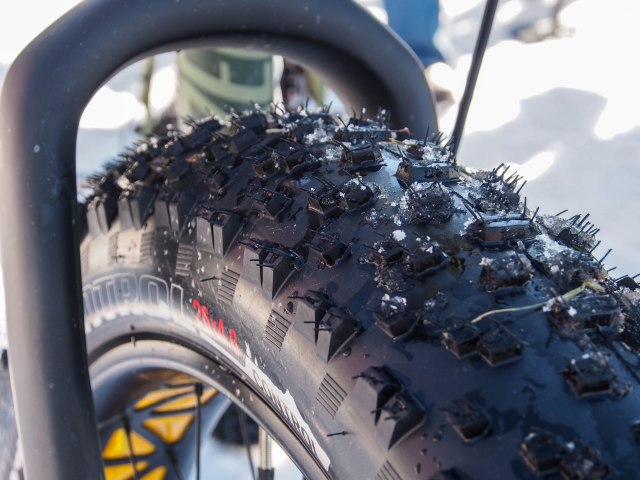 4.8" Ground Control tires