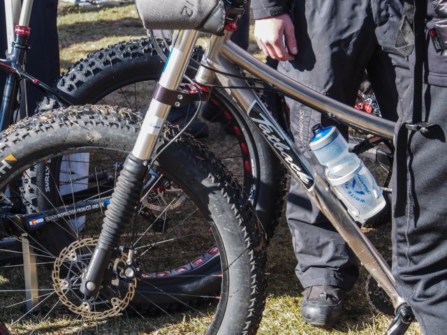 Titanium Fatback with a Lefty fork.