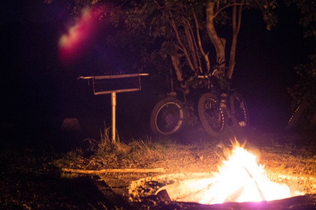 Fatbike campfire.