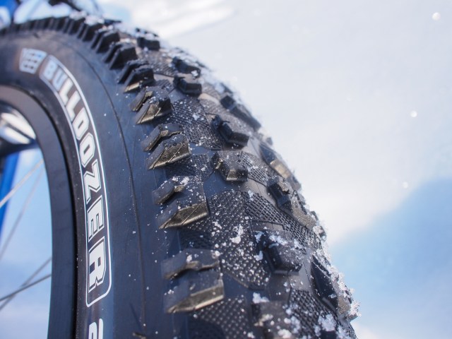 Vee Tire Bulldozer 4.7" tires