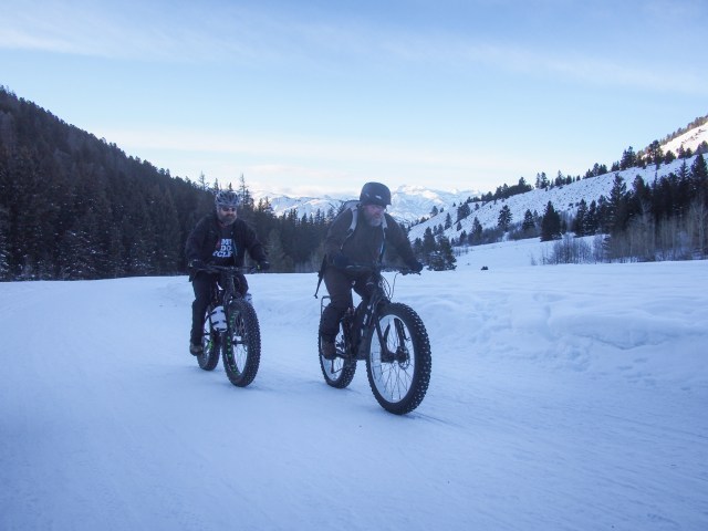 Heading up the Cache Creek Trail.